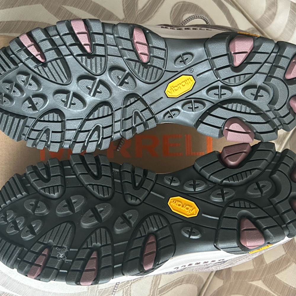 Merrell Moab 3 Falcon Athletic Shoes - Gray and Pink - Picture 7 of 8